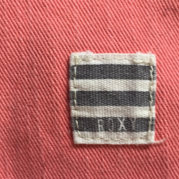 Pink Roxy denim shorts - Picture 3 of 6